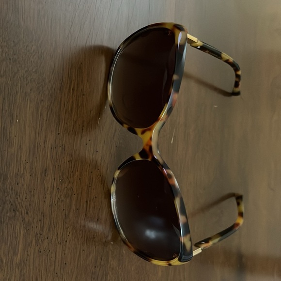 Tortoise Shell Sunglasses - Picture 3 of 3